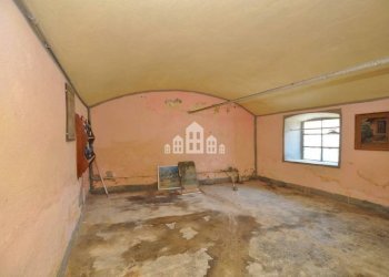 Stanza non arredata - Casa indipendente Frazione Sant'Antonio, 145, Castellamonte - foto 38