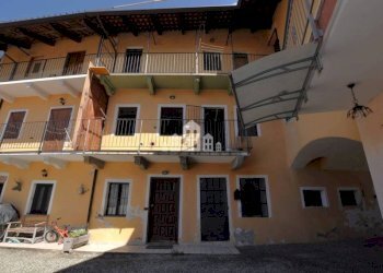 Facciata - Casa indipendente Frazione Sant'Antonio, 145, Castellamonte - foto 40