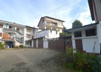 Facciata - Casa indipendente via Cironvallazione, 11, Val di Chy - foto 1