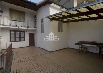 Facciata - Casa indipendente via Cironvallazione, 11, Val di Chy - foto 5