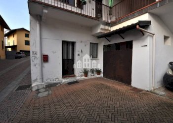 Facciata - Casa indipendente via Garibaldi, 24, Burolo - foto 5