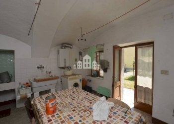 Stanza arredata - Casa indipendente vicolo Chiuso, 6, Baldissero Canavese - foto 17