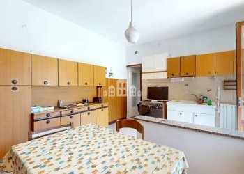 Cucina - Casa indipendente vicolo Chiuso, 6, Baldissero Canavese - foto 25