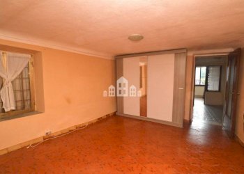 Stanza non arredata - Casa indipendente via Nigra, 22, Castelnuovo Nigra - foto 11