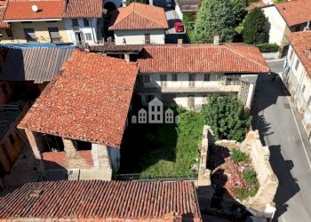 Facciata - Casa indipendente via Villa, 49, Valperga - foto 6