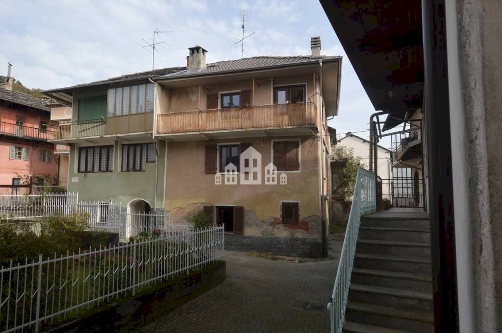 Facciata - Casa indipendente vicolo Viale, snc, Rueglio - foto 1