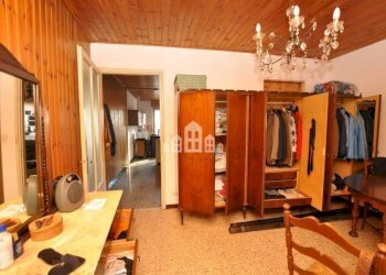 Stanza arredata - Casa indipendente strada del Casino, 41, Castellamonte - foto 11
