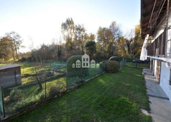 Giardino - Casa indipendente strada del Casino, 41, Castellamonte - foto 13
