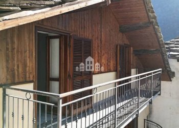 Balcone - Casa indipendente piazza Municipale, 1, Sparone - foto 27