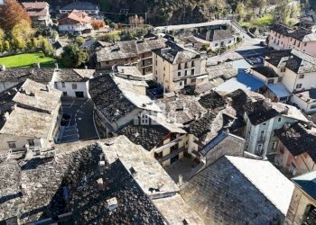 Vista - Casa indipendente piazza Municipale, 1, Sparone - foto 33