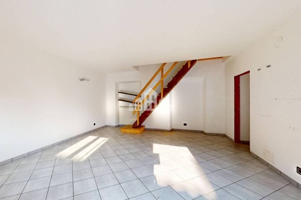 Stanza non arredata - Casa indipendente via Scarola, 7, Loranzè - foto 3