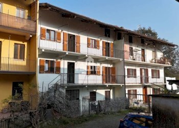 Facciata - Casa indipendente via Scarola, 7, Loranzè - foto 1