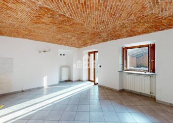 Stanza non arredata - Casa indipendente via Scarola, 7, Loranzè - foto 8