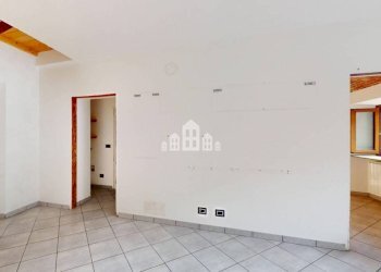 Stanza non arredata - Casa indipendente via Scarola, 7, Loranzè - foto 12