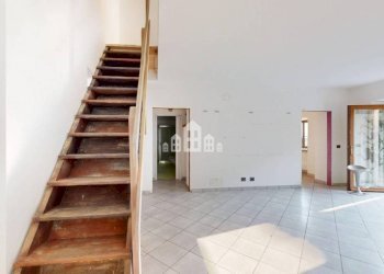 Interno appartamento - Casa indipendente via Scarola, 7, Loranzè - foto 16