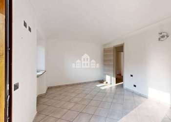 Stanza non arredata - Casa indipendente via Scarola, 7, Loranzè - foto 27