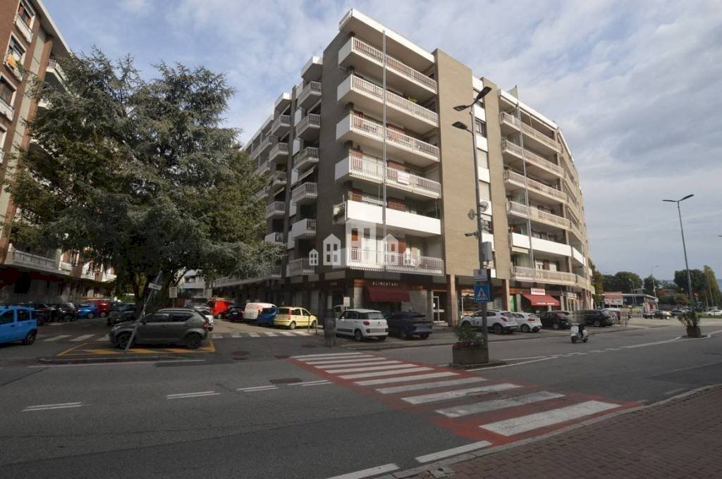 Zona - Negozio via Castellamonte, 14, Banchette - foto 1