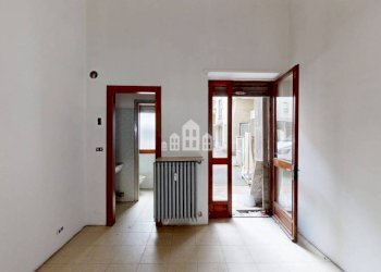 Stanza non arredata - Negozio via Castellamonte, 14, Banchette - foto 10