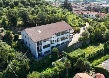 Vista dall\'alto - Stabile - Palazzo strada del Castello, 3, Castellamonte - foto 2