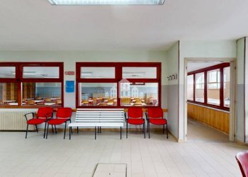 Disimpegno - Stabile - Palazzo strada del Castello, 3, Castellamonte - foto 6