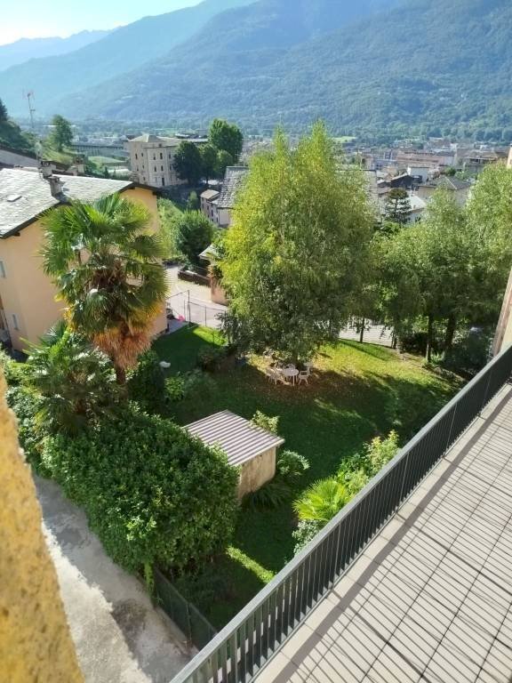 Vista - Quadrilocale via Felice Fossati, Sondrio - foto 2