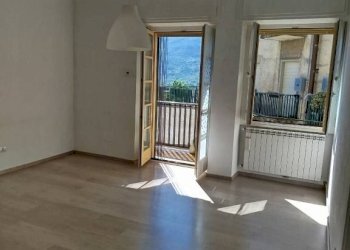 Soggiorno - Quadrilocale via Felice Fossati, Sondrio - foto 32