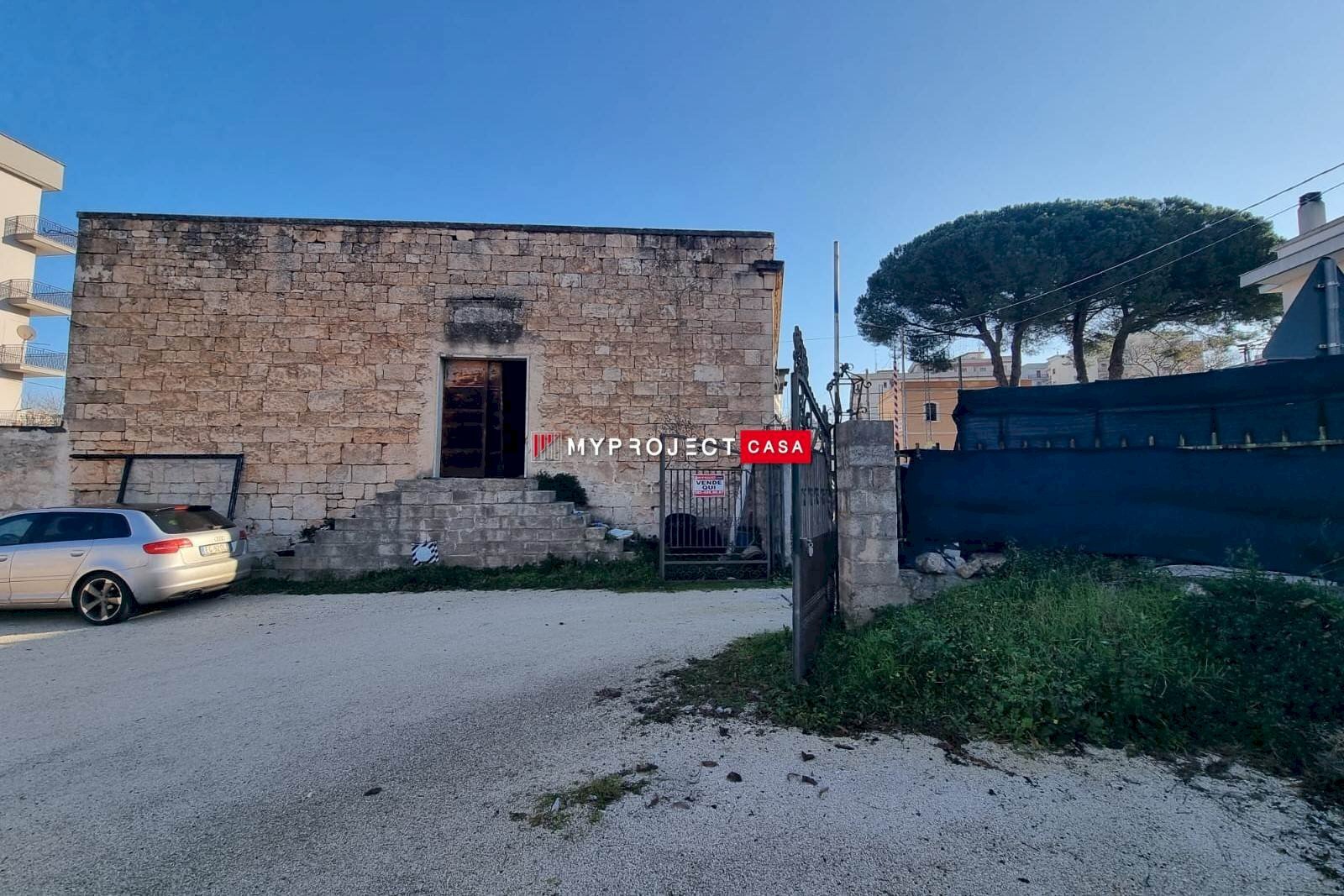 Magazzino Via Massafra, Martina Franca - foto 1