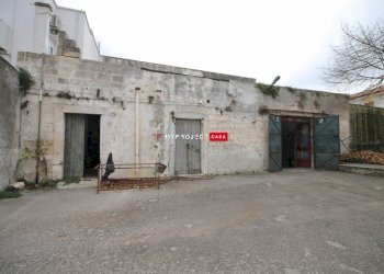 Magazzino Via Massafra, Martina Franca - foto 3