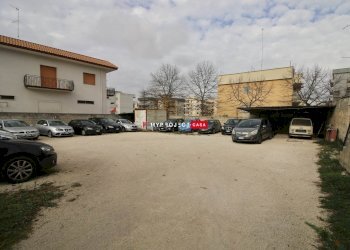 Magazzino Via Massafra, Martina Franca - foto 20