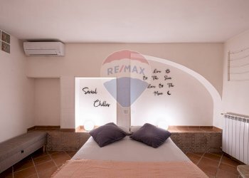 Four-room apartment Via Degli Orti Della Farnesina, Roma (neighborhood Vigna Clara) - photo 8