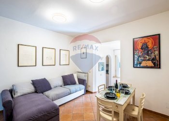 Four-room apartment Via Degli Orti Della Farnesina, Roma (neighborhood Vigna Clara) - photo 15