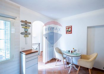 Four-room apartment Via Degli Orti Della Farnesina, Roma (neighborhood Vigna Clara) - photo 20