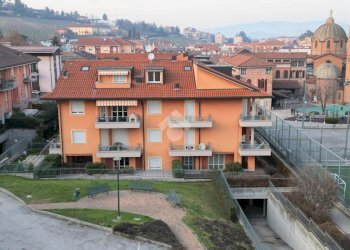 Two-room apartment Strada Croci, Alba - photo 3