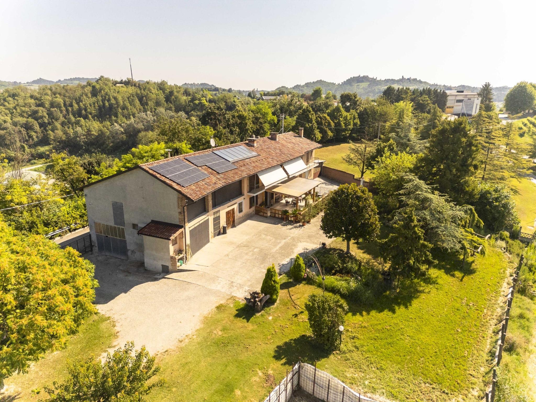 Independent house Cocconato - photo 1