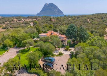 Villa Unifamiliare Via Cala Finanza, Loiri Porto San Paolo - foto 1