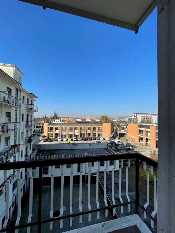 balcone - Bilocale via Zara, Brescia - foto 1