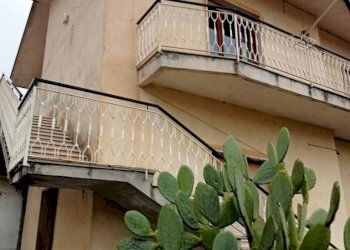 Facciata - Independent house via Roma, Calvi - photo 6