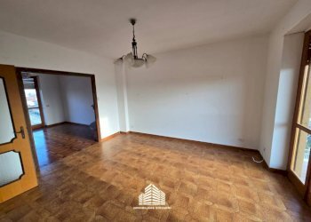 Cucina - Three-room apartment via M. Groppo, 11, Sommariva del Bosco - photo 4