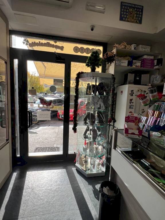 Interno non residenziale - Bar - Tabacchi - Ricevitoria largo Rodolfo Lanciani, Roma - foto 3