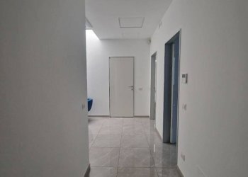 Interno appartamento - Capannone via Bernardino Zenale, Garbagnate Milanese - foto 12