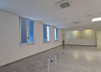 Interno non residenziale - Capannone via Bernardino Zenale, Garbagnate Milanese - foto 14