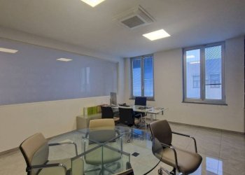 Interno non residenziale - Capannone via Bernardino Zenale, Garbagnate Milanese - foto 21