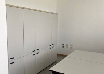 Stanza arredata - Ufficio via Bruno Buozzi, 51, Granarolo dell'Emilia - foto 7