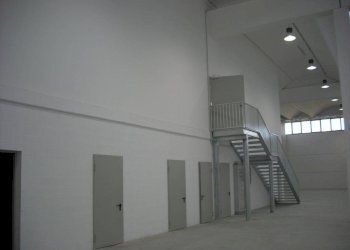 Interno non residenziale - Magazzino strada Provinciale Paullese, Peschiera Borromeo - foto 2