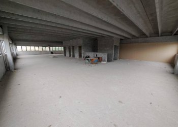 Interno non residenziale - Magazzino strada Provinciale Paullese, Peschiera Borromeo - foto 14