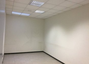 Interno non residenziale - Capannone via Galileo Galilei, Caponago - foto 5