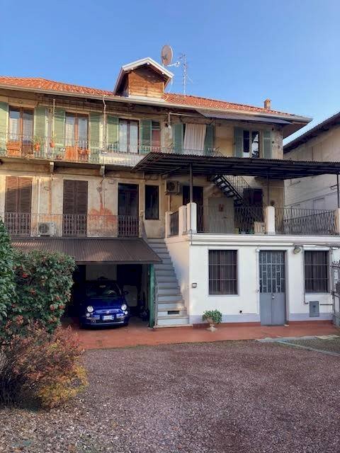 Facciata - Quadrilocale via Federico Rosazza, Biella - foto 2