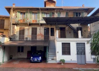 Facciata - Quadrilocale via Federico Rosazza, Biella - foto 3