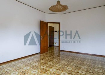 Stanza non arredata - Four-room apartment via Savio, Cesena - photo 3