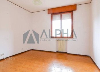 Stanza non arredata - Four-room apartment via Savio, Cesena - photo 10